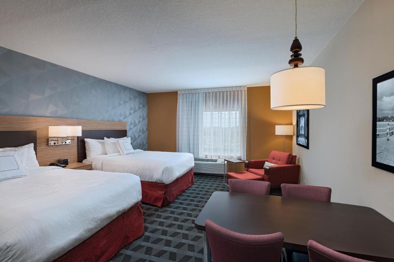 Towneplace Suites By Marriott Naples Vineyards Exterior foto